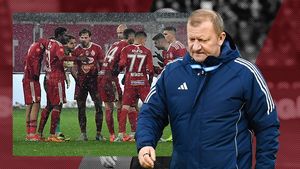 Dorinel Munteanu, la un pas să fie dat afară de răscoala jucătorilor! Prima reacție a conducerii lui Sepsi: „Nu e bătut în cuie!”. EXCLUSIV