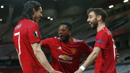 Manchester United - AS Roma 6-2 și Villarreal - Arsenal 2-1 | Spectacol total în semifinalele Europa League! „Diavolii”, set contra romanilor! Două cartonașe roșii în Spania