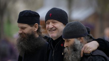 Cum a ajuns Gigi Becali să țină cu o echipă din Serbia și cu una din Grecia în Europa: „M-am rugat pentru ei”