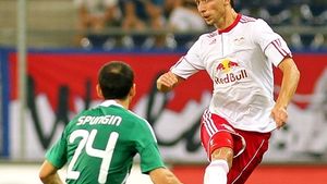 El e jucătorul care îl poate scăpa pe Reghe de problemele din apărare!** E internațional și vine din Cipru!