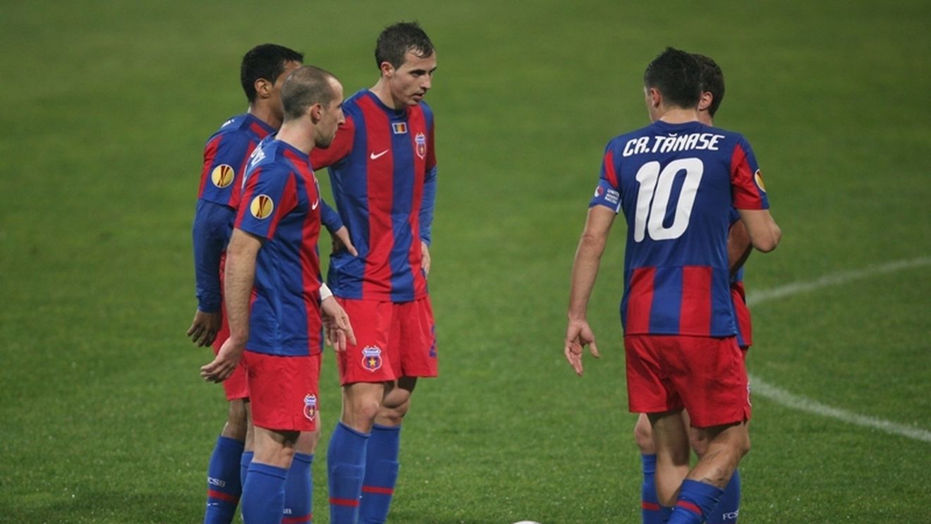 Cu cine se luptă Steaua pentru calificare!** Trei dintre jucătorii lui Napoli, mai scumpi decât întreg lotul lui Lăcătuș!