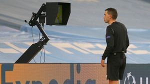 ProSport, confirmat: Ovidiu Hațegan în camera VAR la CFR Cluj - Sepsi! S-a stabilit cine va conduce la centru Supercupa României de la Arad