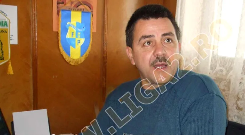 „Popescu,** dă-ne banii!