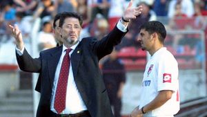 Declarația care-i va răscoli pe fanii lui Dinamo!** Cornel Dinu: "Mă doare că suporterii nu vin la stadion!"