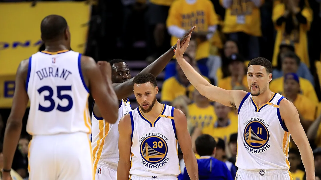 Golden State Warriors este cea de-a doua semifinalistă a sezonului în NBA. Victorie clară în seria cu Utah