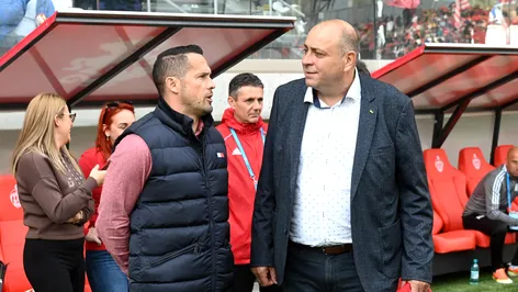 Din Portugalia, Laszlo Dioszegi a stabilit 4 transferuri: „Pe Niczuly nu-l mai vor, Mailat a plecat. Pentru Haruț şi Omar vrem bani”. EXCLUSIV