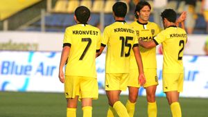 Meciul FC Brașov - FC Zurich s-a amânat din cauza vântului