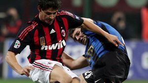 AC Milan - Inter 1-0! Ronaldinho aduce victoria Milanului