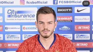 Denis Haruț, prezentat oficial de FCSB. Prima reacție a fundașului + Ce număr a ales să poarte | FOTO