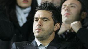 Contra nu crede că Tamaș și Mutu au băut:** "Le-a pus cineva fiola?"