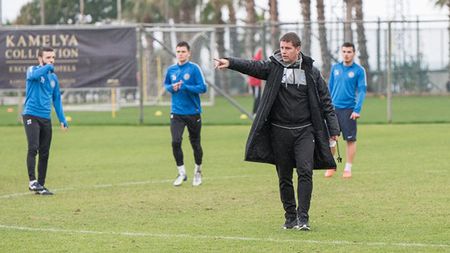 Prima decizie luată de directorul sportiv Tibor Selymes! Doi jucători, out de la CSM Poli Iași