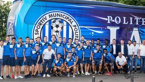 FOTO | CSM Poli Iași și-a prezentat lotul. Primarul Chirica: "Iașiul este al doilea oraș al țării și nu se poate bate decât pentru play-off, nu pentru play-out!". Stoican: "Va fi greu, dar nu imposibil!"