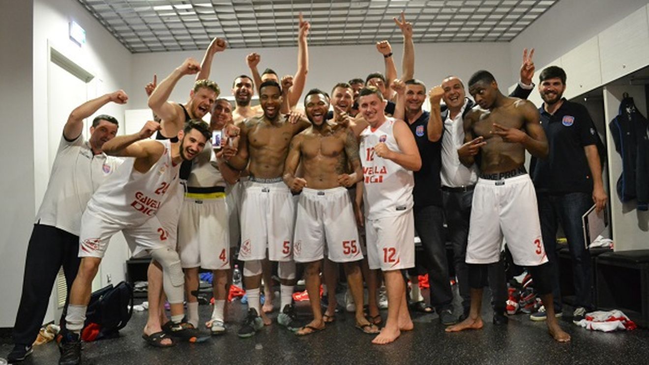 Baschetul masculin va avea o campioană în premieră. CSM CSU Oradea și-a luat revanșa în fața "U" BT Cluj și va disputa finala cu BC Mureș