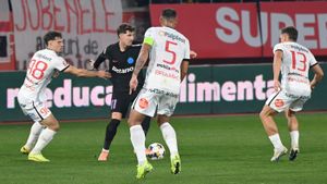 Transferul la FCSB se transformă într-o adevărată telenovelă: „Copilul mi-a zis că nu are impresar”