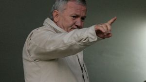 "Să-i fie rușine lui Penescu, spune numai măgării"