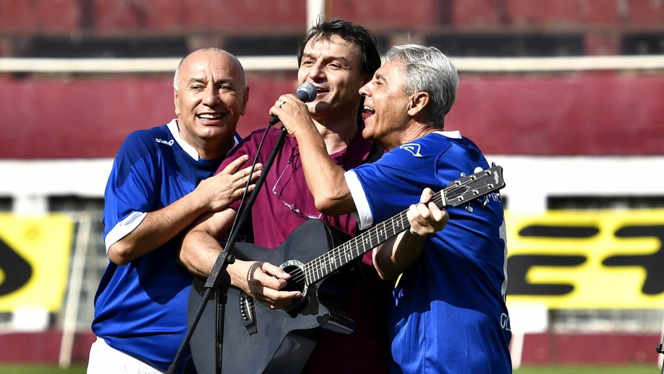 Seri albastre. Una din cele 75