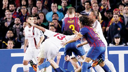 Milan a acuzat arbitrajul lui Kuipers:** "E o rușine"