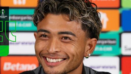 Takuto Oshima a comparat campionatele României şi Armeniei: „Se joacă mai intens”. Niponul a dezvăluit şi care este punctul forte al Universităţii Craiova