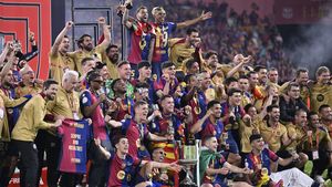 „Cerul este limita”. Fotbalistul a semnat cu Barcelona până în 2030, la scurt timp după ce Marica a spus că e mai slab decât Rațiu