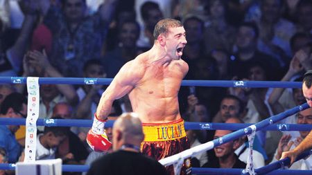 Bute schimbă pumni cu Sinette