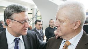 "Mircea Sandu e curat ca lacrima"