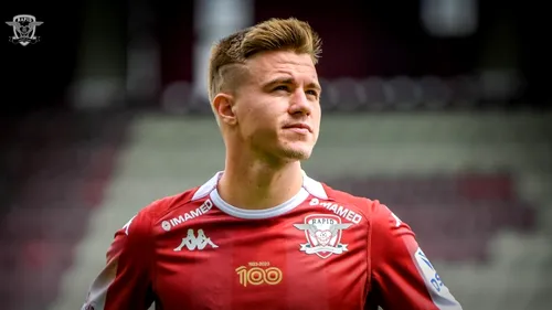 Claudiu Petrila a fost prezentat oficial la Rapid! Fostul jucător al CFR-ului este nerăbdător să facă senzație în Giulești: „Abia aștept!”