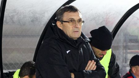 Intră în cărți pentru preluarea Craiovei! Eugen Neagoe s-a interesat la FRF dacă mai poate antrena în acest sezon. „Am vorbit și cu domnul Burleanu, se va găsi înțelegere!” | EXCLUSIV