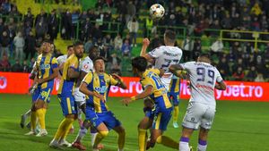 A ratat calificarea la Campionatul Mondial, dar va continua în Superliga României. Are un nou contract pe masă, însă a ezitat să semneze. EXCLUSIV