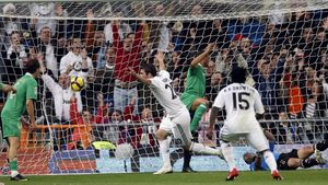 VIDEO Rocadă înainte de "El Clasico"** Real, noul lider din Spania