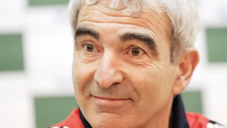 Culmea nesimțirii: Domenech cere despăgubiri federației franceze!