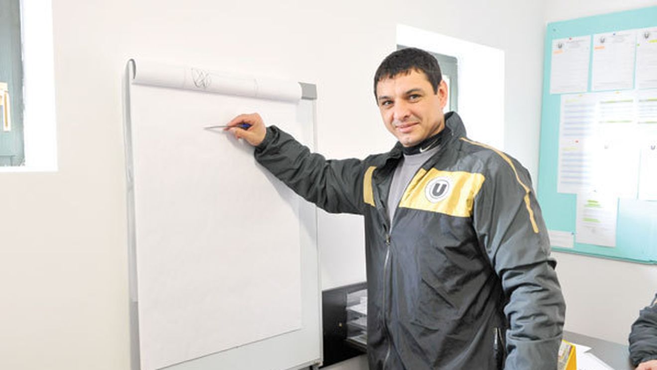 Ganea e "nașul Stelei"! **Clujenii se bazează pe trecutul antrenorului în meciul de luni, cu roș-albaștrii