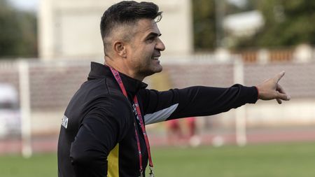 CS Dinamo nu se joacă! Florin Bratu a schimbat aproape jumătate din lot pentru a nu mai rata promovarea în Liga 2 și meciurile cu Steaua