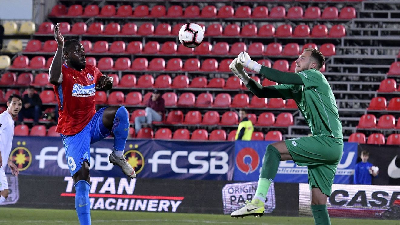 Portarul dorit de către Universitatea Craiova a rămas liber de contract: „Simt că pot mai mult” | EXCLUSIV