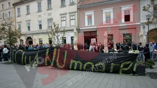 FOTO** Clujenii au ieșit din nou în stradă pentru a protesta împotriva mutării echipei la Buzău