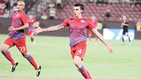 Steliștii au pățit-o și în Turcia:** Martinovic și Iliev, jefuiți din neglijență! "În trecut ne furau, dar lăsau și rest" Cum râde Moți de rivali