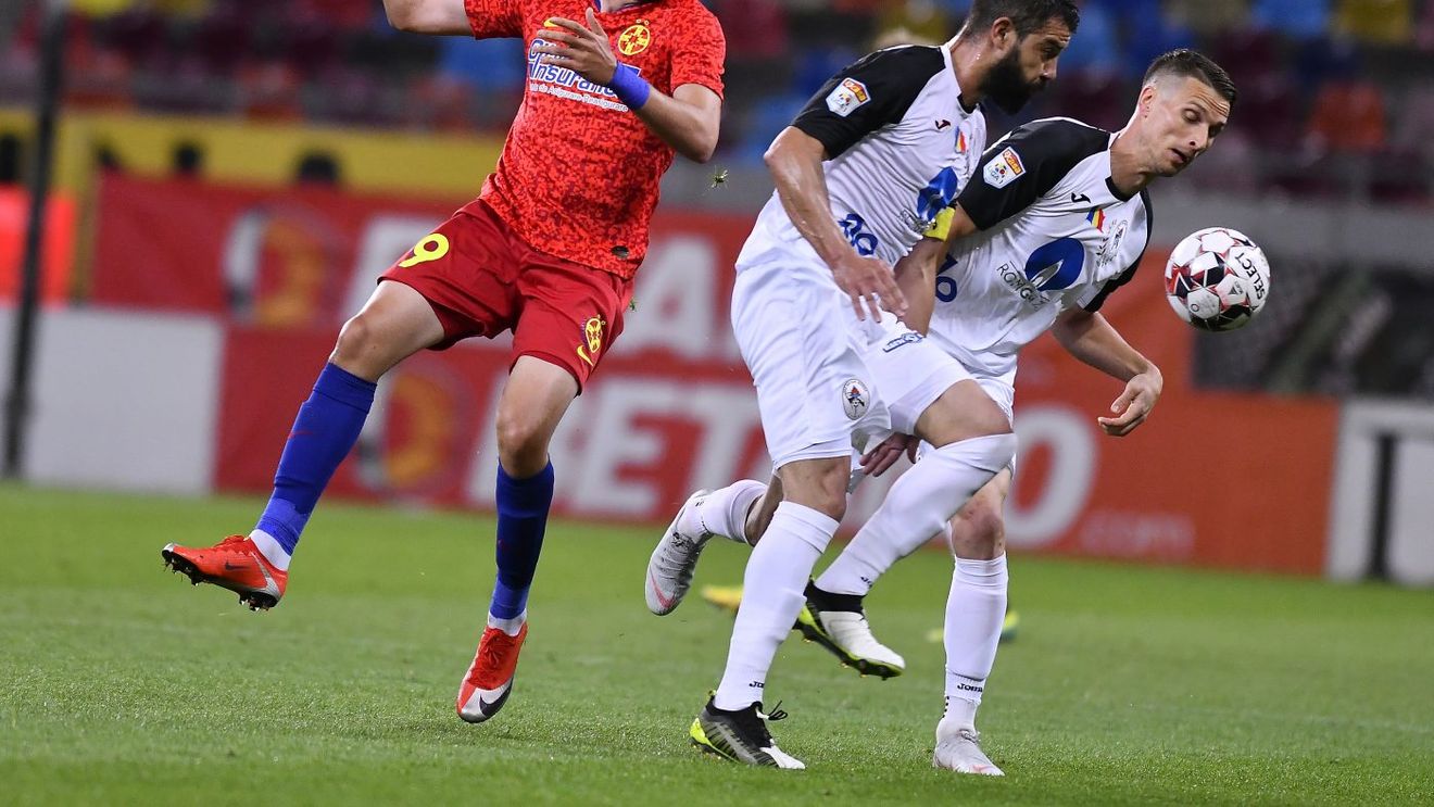 Gigi Becali plânge după banii pe care i-a plătit pe Adrian Petre. „Nu are nici viteză, nici forță”. Patronul FCSB a anunțat noua strategie a echipei