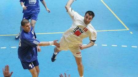 Dinamo, 3 victorii **în weekend cu rivala Steaua