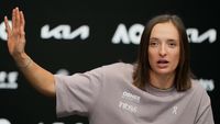 Cum a reacționat Iga Swiatek când a aflat că Naomi Osaka s-a retras după controversa cu Sorana Cîrstea: „Nu am urmărit meciul, dar am observat ceva” 