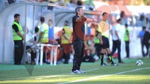 Bonetti, pus la zid după înfrângerea cu Astra:** "E o rușine ce joacă! E arogant, ne ia la mișto, nu are pic de jenă!" Mulțescu îl desființează pe dinamovist