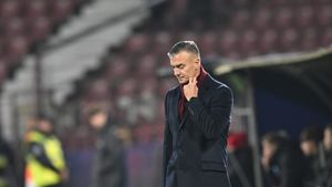 Care sunt jucătorii de la CFR care „se vor antrena în spatele porții”. Lista neagră a lui Daniel Pancu