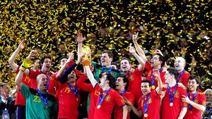 România - Spania. Cum a luat naștere porecla "La Furia Roja": de la topoare la tiki-taka