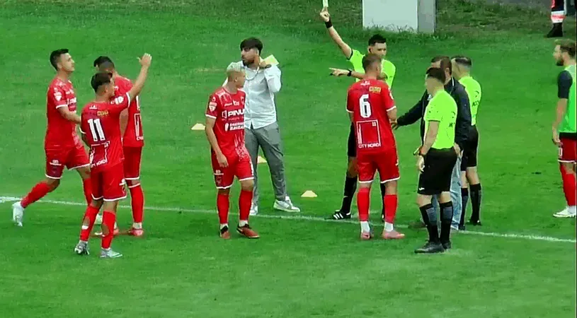 Fază incredibilă la Bistrița! Penalty repetat de două ori după ce a fost apărat, iar a treia execuție a fost cu noroc! FOTO și VIDEO cu ce s-a întâmplat între CS Gloria și CS Tunari