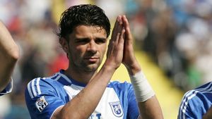 Cum vrea Rapid să i-l "fure" Stelei pe Iliev!** VEZI cele două oferte și ce așteaptă giuleștenii