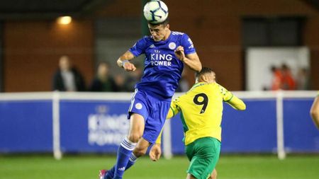 FCSB, la un pas de transferul unui fundaș din Anglia: "M-am interesat cu Meme de el"