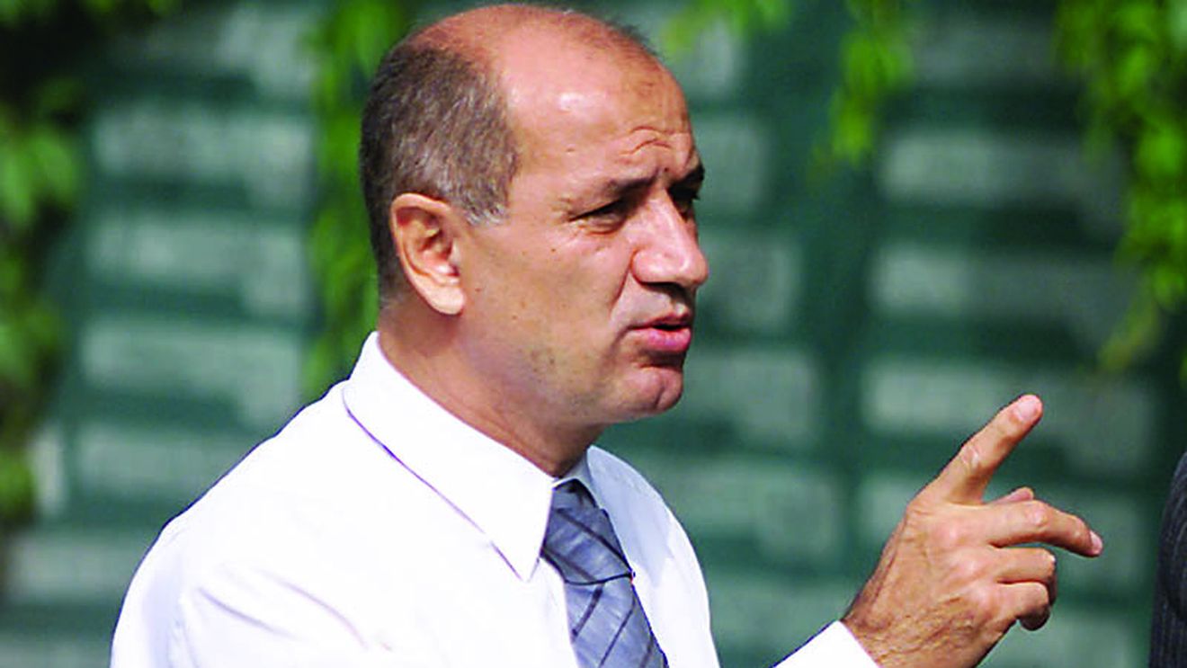 „Dați-mi banii înapoi!"