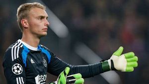 FC Barcelona, acord cu Ajax Amsterdam pentru transferul lui Cillessen! Bravo, liber spre City