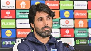 Ce impresie i-a lăsat campionatul din România noului antrenor al Craiovei, Filipe Coelho: „Dacă e să compar, merge în direcţia asta"