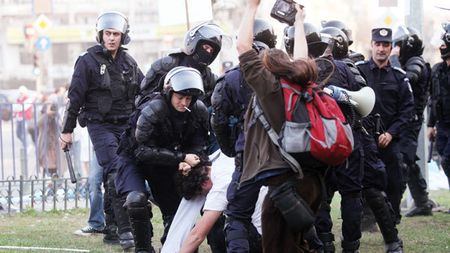 Cine truchează adevărul, dom'' colonel?