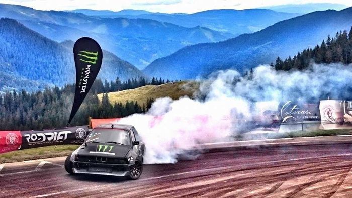 Adrenalina driftului revine cu cea mai dură etapă din campionat pe TransRarău