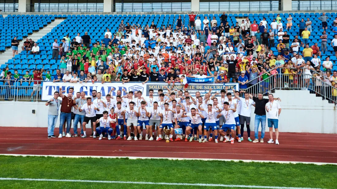 CSM Târgu Jiu, debutantă în Liga 4, a câștigat campionatul cu victorii pe linie și având golgheter care a marcat nu mai puțin de 66 de goluri. ”Am mai păstrat câteva și pentru baraj”